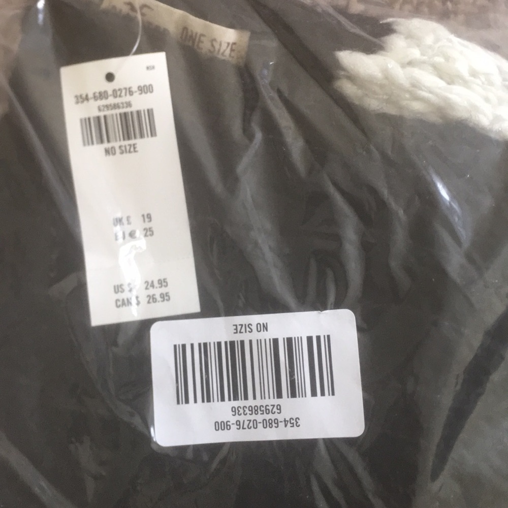 HOLLISTER Ribbed scarf - Picture 3 of 3